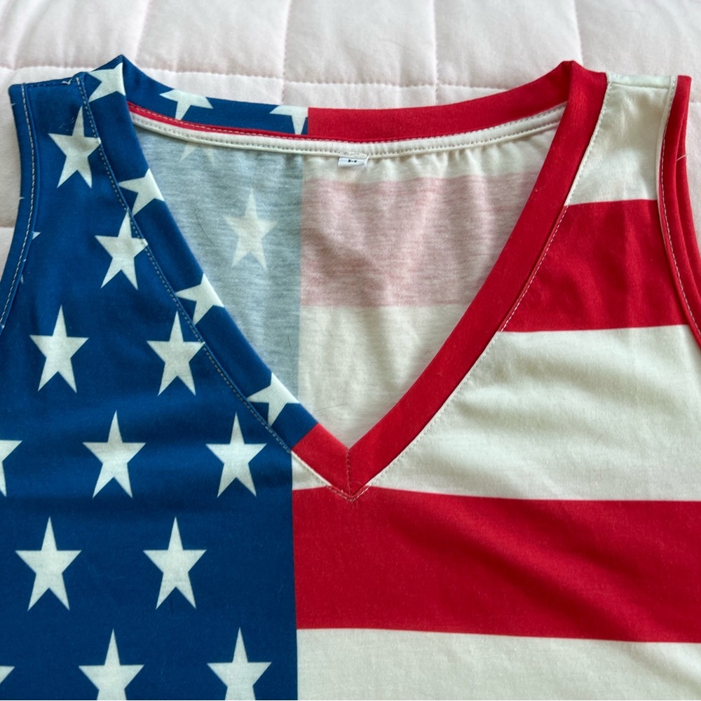 Patriotic American Flag Women's Tank Top Size Medium - Picture 4 of 7